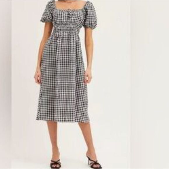 Monteau Los Angeles Dresses & Skirts - Monteau Los Angeles Checked Dress. Cottagecore. Peasant. Gingham